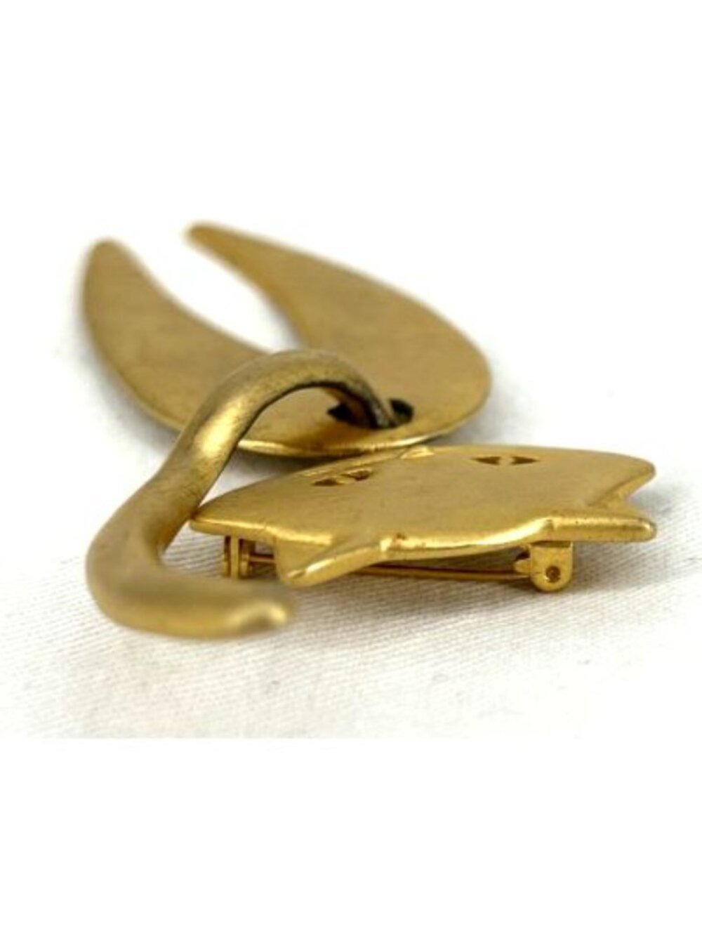 JJ Jonette Jewelry Large Cat Brooch Pin Gold Tone Articulated Head Gold Tone 4.5 - Picture 4 of 7